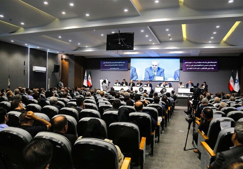 60 درصد تسهیلات بانکی در تهران متمرکز است/ وعده افزایش اختیارات استان‌ها
