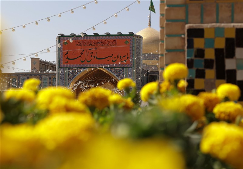 آذین بندی و چراغانی ویژه حرم رضوی در میلاد پیامبر اعظم(ص)