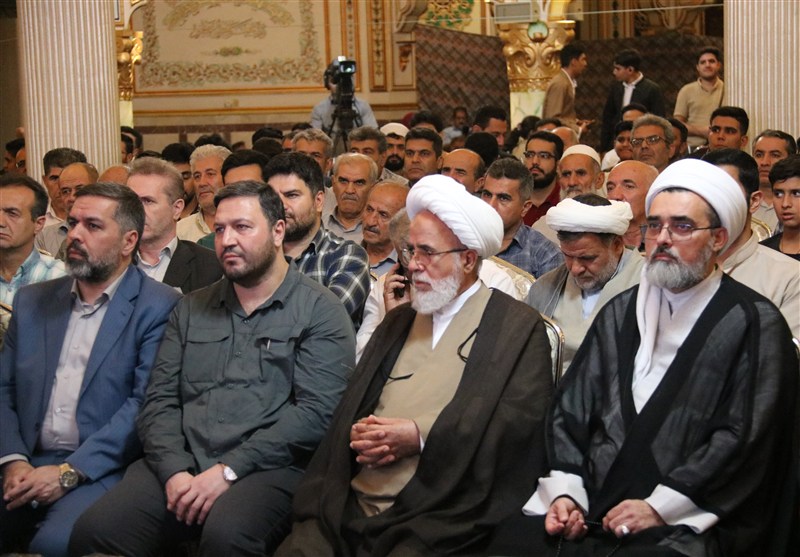 آغاز هفته وحدت با جشن میلاد پیامبر(ص) در مسجد جامع شافعی کرمانشاه+تصویر