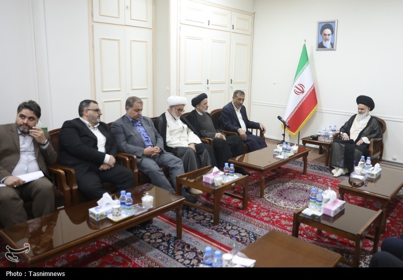 آیت‌الله حسینی‌بوشهری: نباید پیام ضعف به دشمن بدهیم