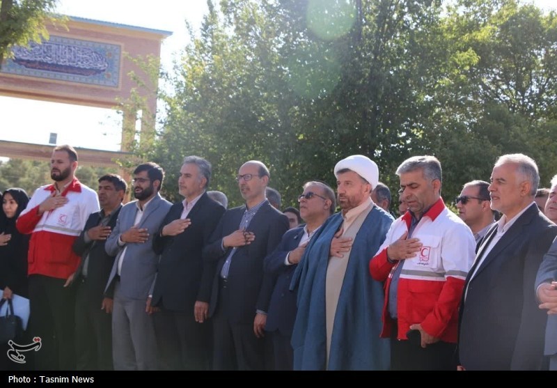 آیین عطرافشانی و گلباران گلزار شهدای شهرکرد برگزار شد + تصاویر