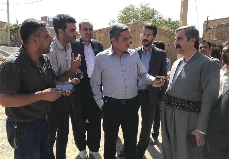 اجرای پروژه‌های عمرانی در روستای قار سنندج شتاب می‌گیرد
