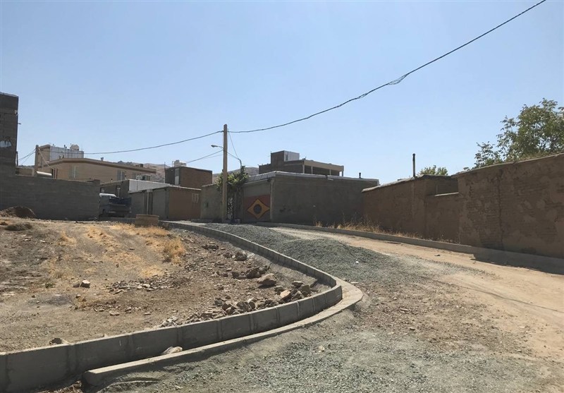 اجرای پروژه‌های عمرانی در روستای قار سنندج شتاب می‌گیرد
