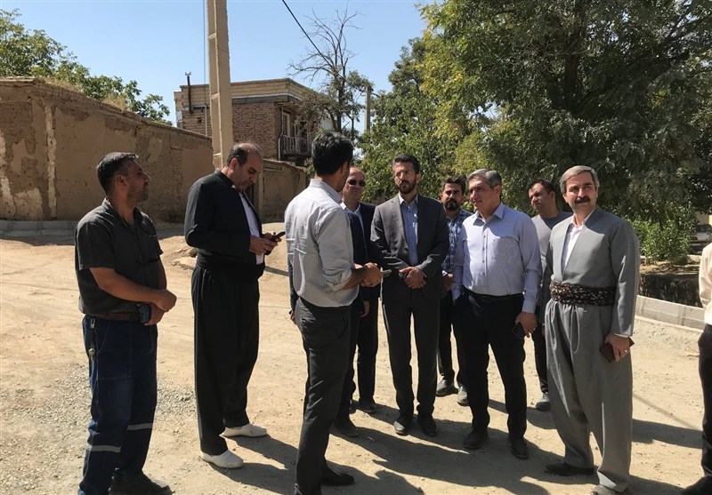 اجرای پروژه‌های عمرانی در روستای قار سنندج شتاب می‌گیرد