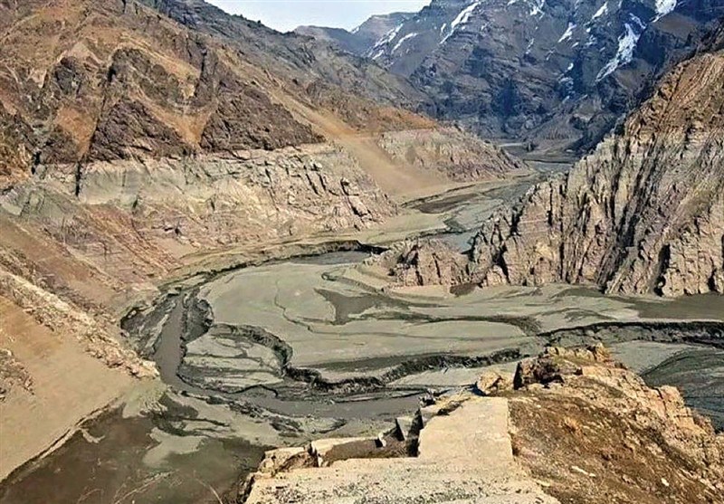از رودخانه‌های خشک تا سدهای خالی/ ‌آذربایجان غربی در چنگال خشکسالی!