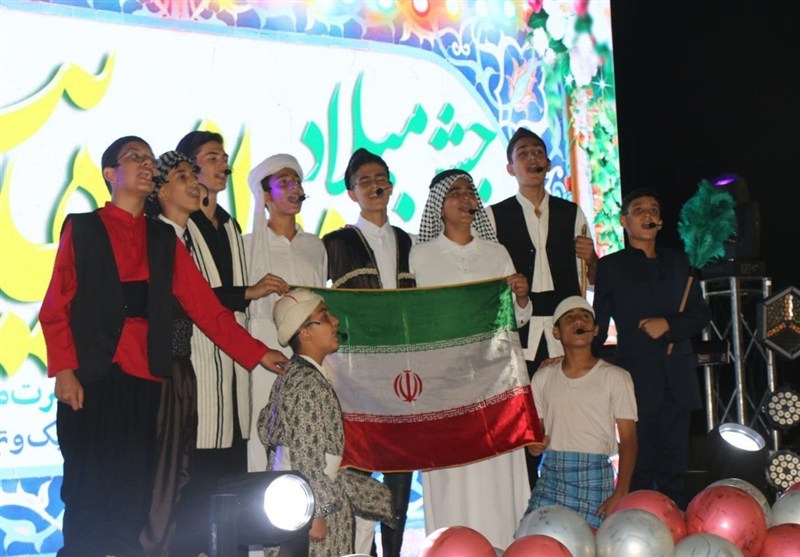استادیوم شهید علی‌وردی صالحیه در آستانه هفته وحدت غرق نشاط و معنویت شد + تصویر