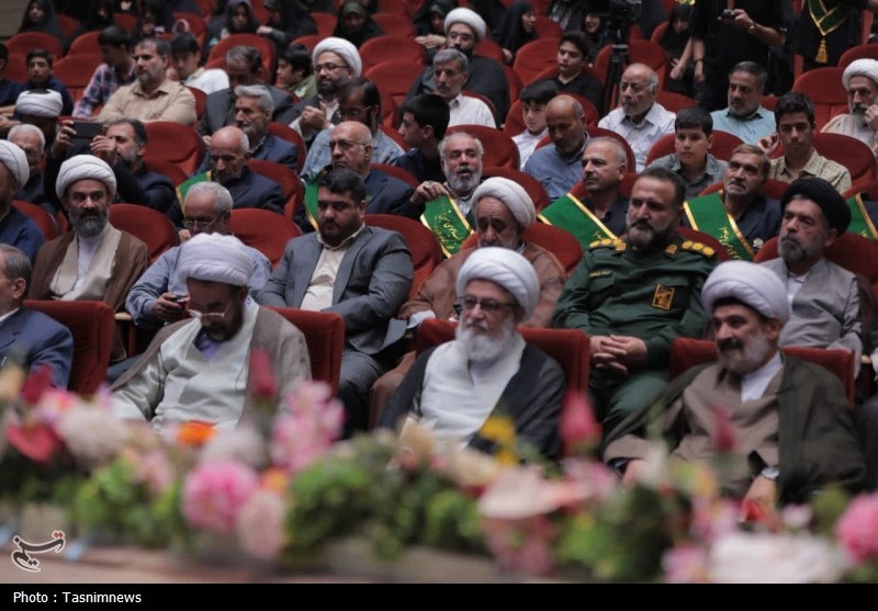 با برگزاری همایش یاوران وقف؛ وقف یاوران قم تقدیر شدند+ تصویر