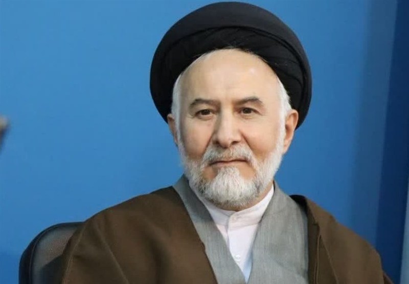 با برگزاری همایش یاوران وقف؛ وقف یاوران قم تقدیر شدند+ تصویر