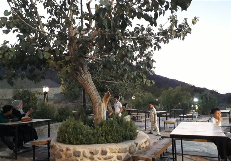 بادامشک؛ سنگ‌بنای امید و فرهنگ در دل کویر بیرجند