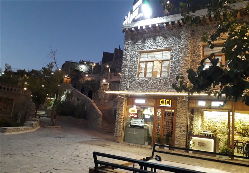 بادامشک؛ سنگ‌بنای امید و فرهنگ در دل کویر بیرجند