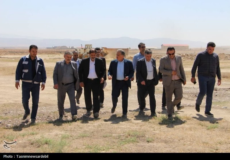 بازدید بازرس کل استان اردبیل از پروژه‌های بازار آهن‌فروشان و مجتمع تجاری
