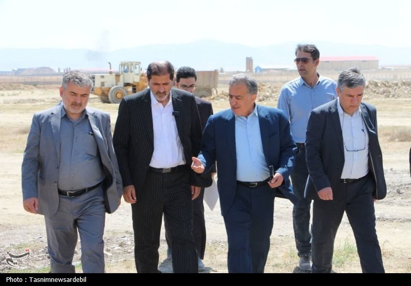 بازدید بازرس کل استان اردبیل از پروژه‌های بازار آهن‌فروشان و مجتمع تجاری