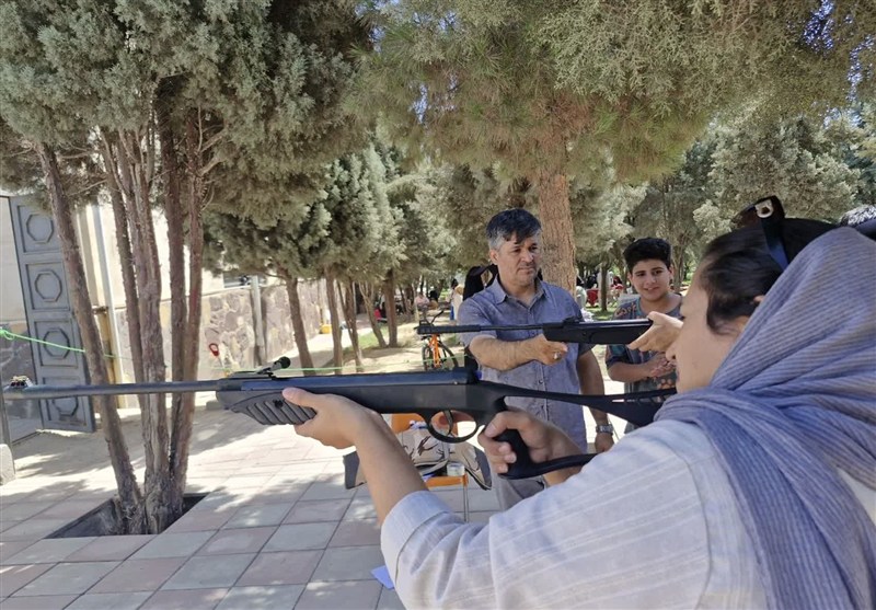 بانوان کارآفرین چهاردانگه به بازار ثابت دسترسی پیدا می‌کنند