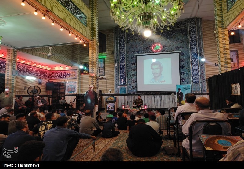 برپایی نمایشگاه دفاع مقدس در روستای فیروزآباد شهرستان ری+ فیلم
