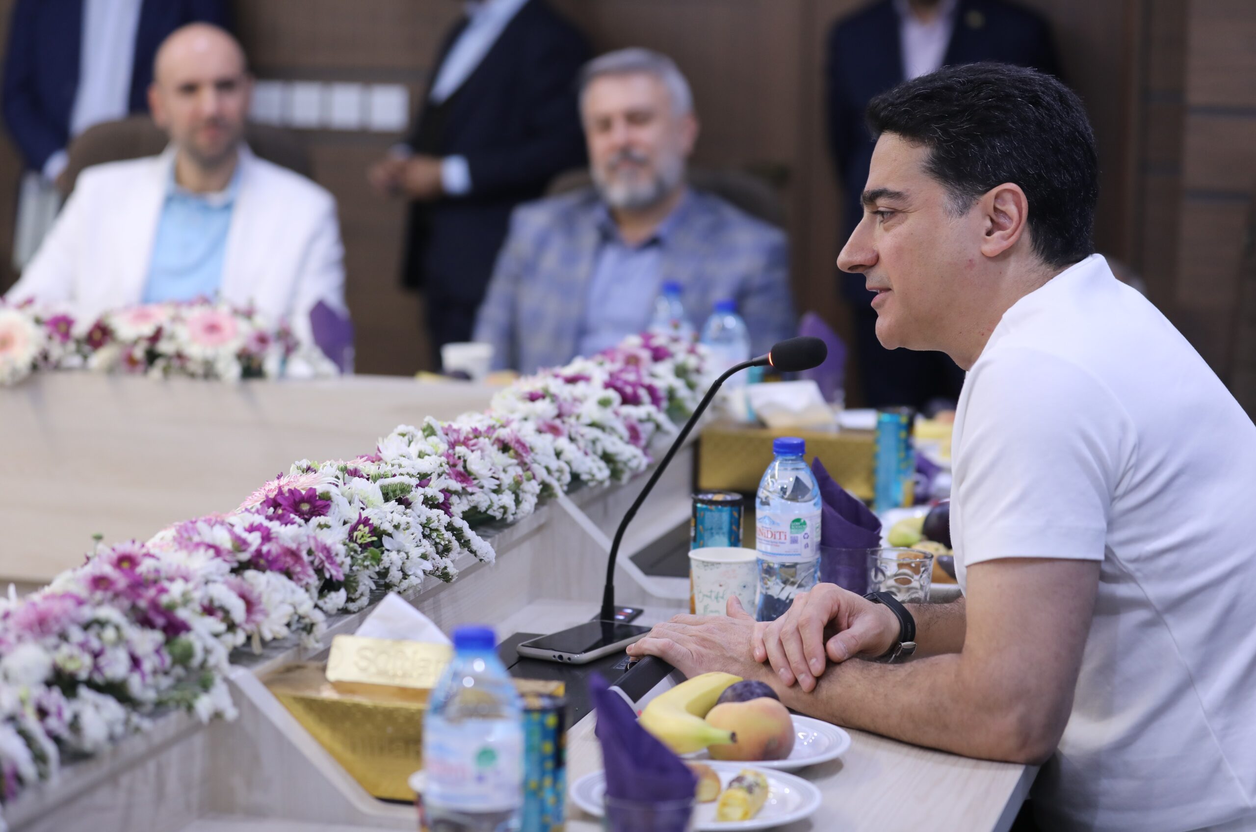 برگزاری بزرگترین کنسرت مردمی تاریخ موسیقی همایون شجریان با حمایت بانک صادرات