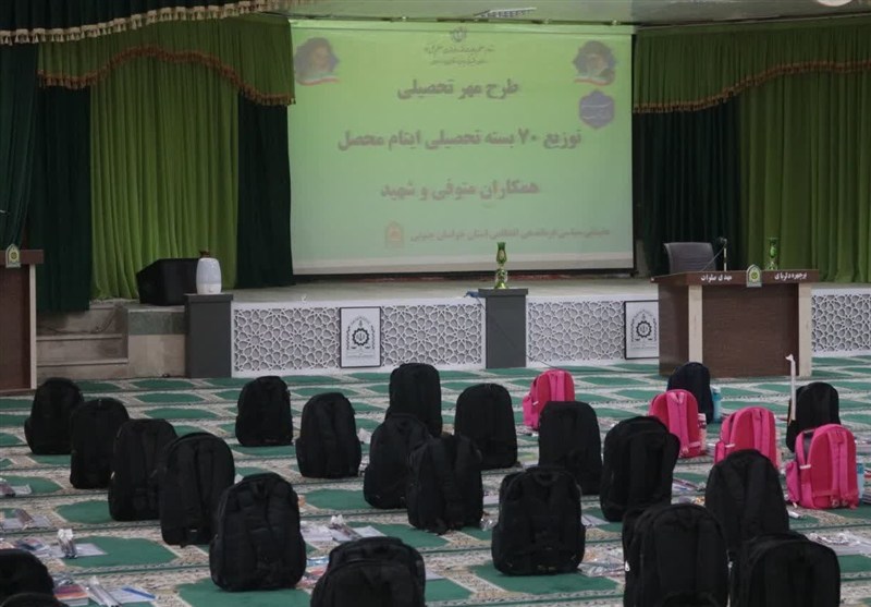 برگزاری طرح مهر تحصیلی به یاد شهدای انتظامی خراسان جنوبی