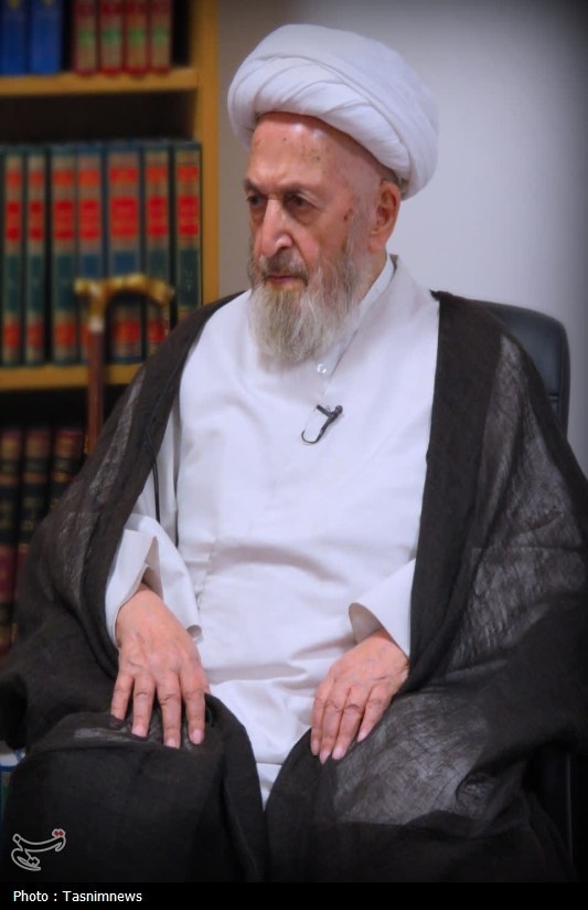 برگزاری مراسم تجلیل از موسوعه «آیات‌الأحکام» در حضور آیت‌الله سبحانی+ تصویر