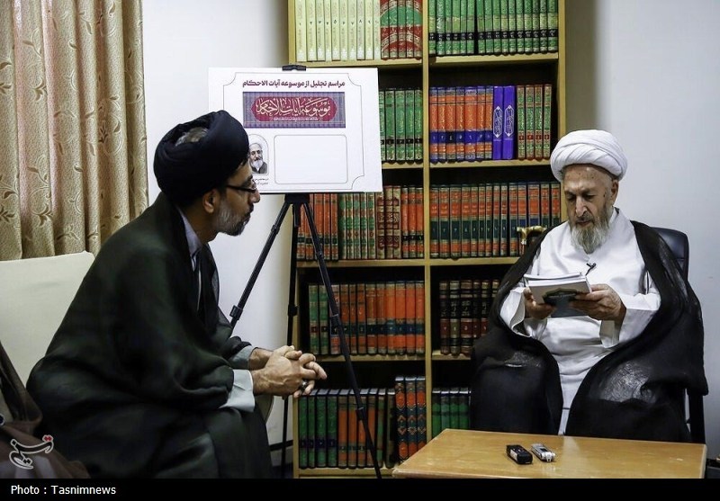 برگزاری مراسم تجلیل از موسوعه «آیات‌الأحکام» در حضور آیت‌الله سبحانی+ تصویر