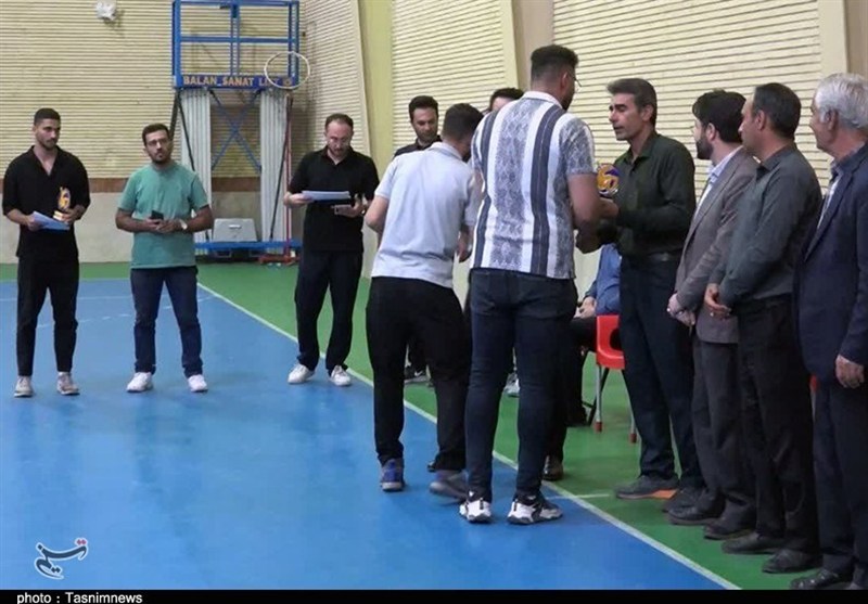 بیجار قهرمان جام وحدت والیبال شد+فیلم
