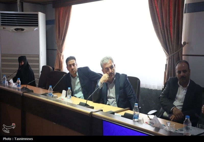 تأکید استاندار قم بر تقویت خدمات مشاوره‌ای