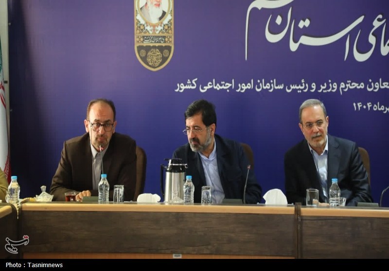 تأکید استاندار قم بر تقویت خدمات مشاوره‌ای
