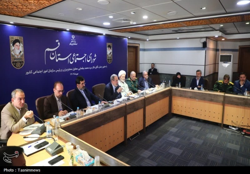تأکید استاندار قم بر تقویت خدمات مشاوره‌ای