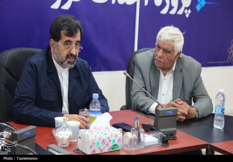 تأکید استاندار قم بر همکاری دستگاه‌های ملی در پروژه فرودگاه