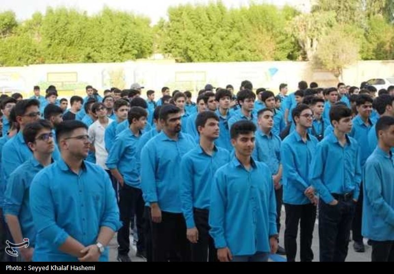تجلیل از برگزیدگان کنکور و نخبگان علمی بوشهر+تصویر