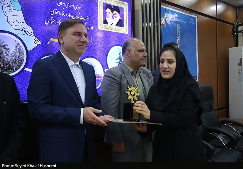 تجلیل از تعاونی‌های برتر استان بوشهر در بخش‌های خدمات، کشاورزی، صنعت و صنایع دستی+تصویر