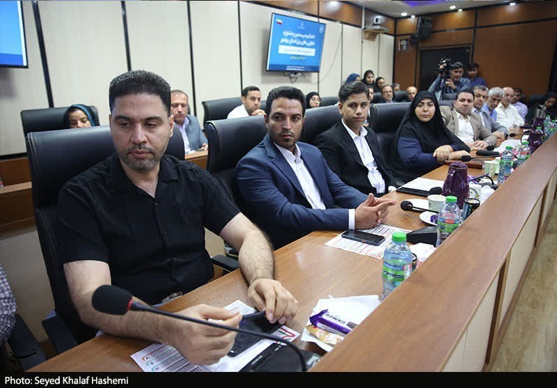 تجلیل از تعاونی‌های برتر استان بوشهر در بخش‌های خدمات، کشاورزی، صنعت و صنایع دستی+تصویر