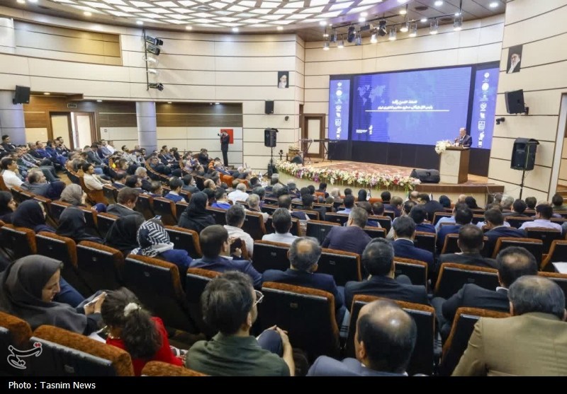 تجلیل از صادرکنندگان برتر چهارمحال و بختیاری + تصاویر