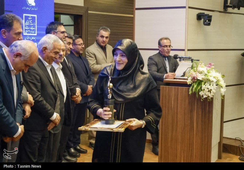 تجلیل از صادرکنندگان برتر چهارمحال و بختیاری + تصاویر