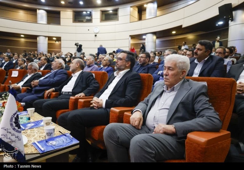 تجلیل از صادرکنندگان برتر چهارمحال و بختیاری + تصاویر