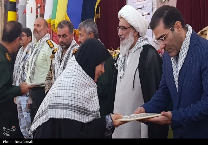تجلیل از پیشکسوتان دفاع مقدس استان بوشهر+تصویر