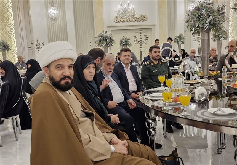 تقدیر از همسران جانبازان اعصاب و روان در چهاردانگه با عنوان عاشقانه‌های ایثار +تصویر