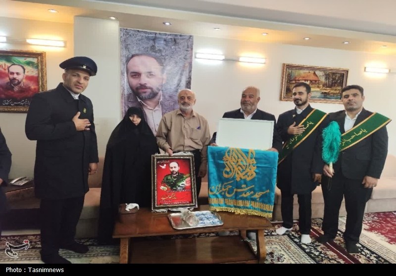 تکریم 110 خانواده شهید جنگ تحمیلی اسرائیل توسط سفیران مهدوی مسجد جمکران+ تصویر