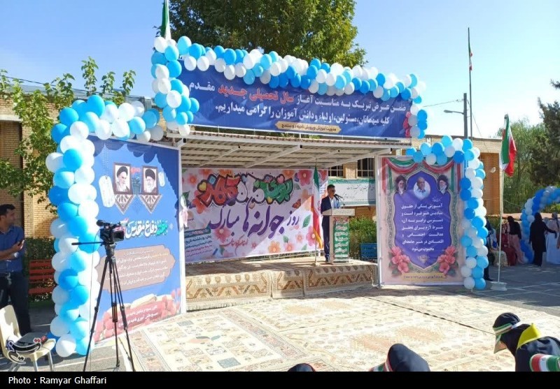 جشن «جوانه‌ها» برای 27 هزار دانش‌آموز کردستانی+تصویر