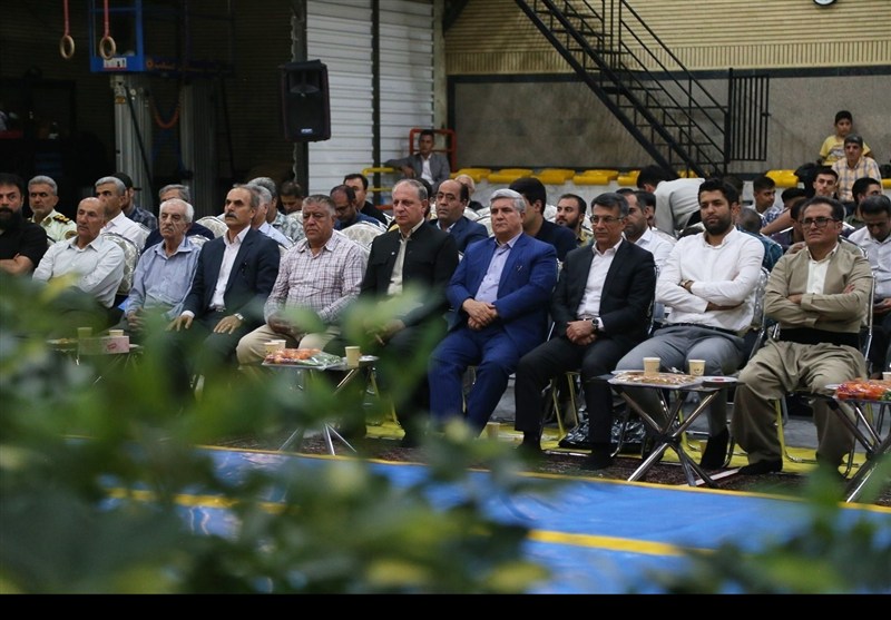 جشن وحدت جامعه ورزش به‌مناسبت میلاد پیامبر(ص) در سنندج+تصاویر