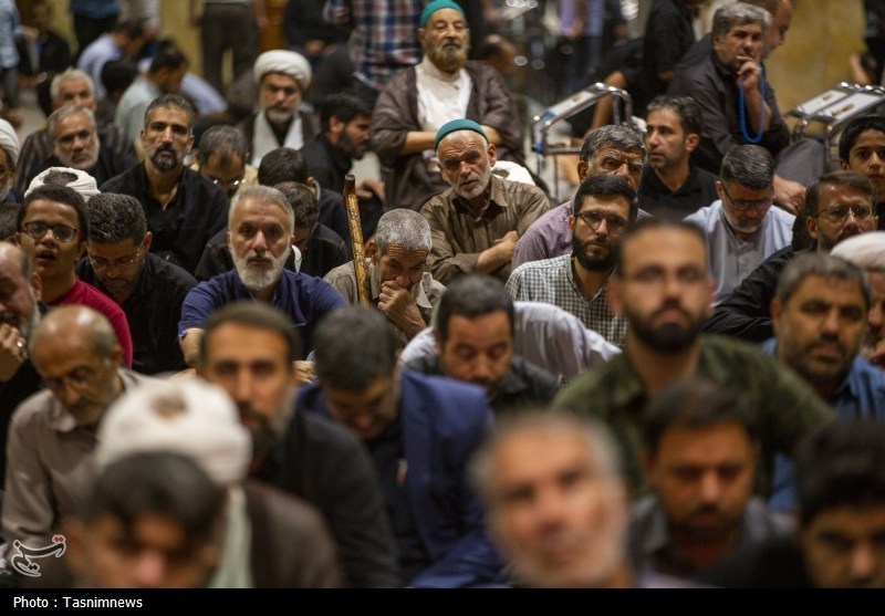 حال و هوای مسجد جمکران در سالروز شهادت پدر امام زمان(عج)+ تصویر