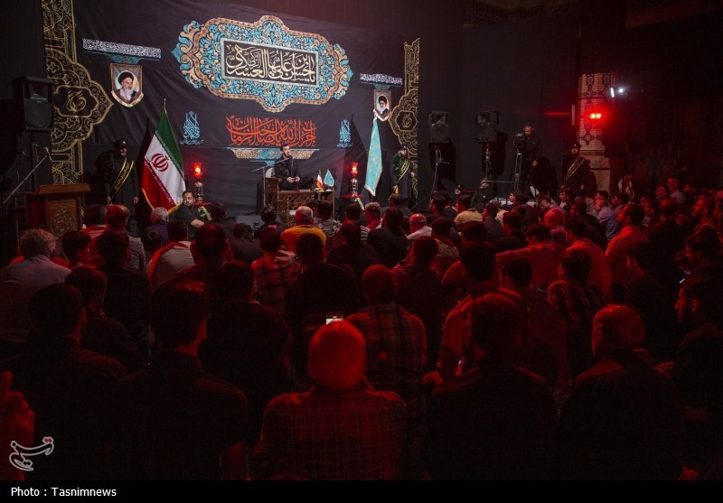 حال و هوای مسجد جمکران در سالروز شهادت پدر امام زمان(عج)+ تصویر