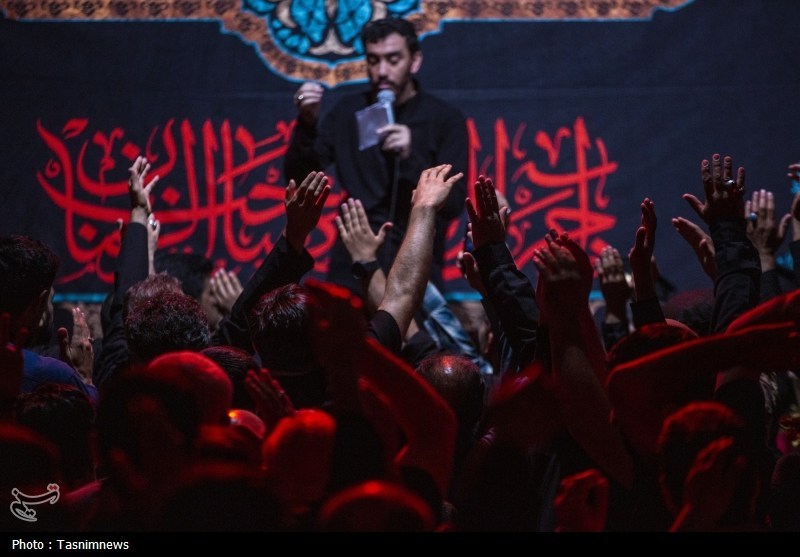 حال و هوای مسجد جمکران در سالروز شهادت پدر امام زمان(عج)+ تصویر