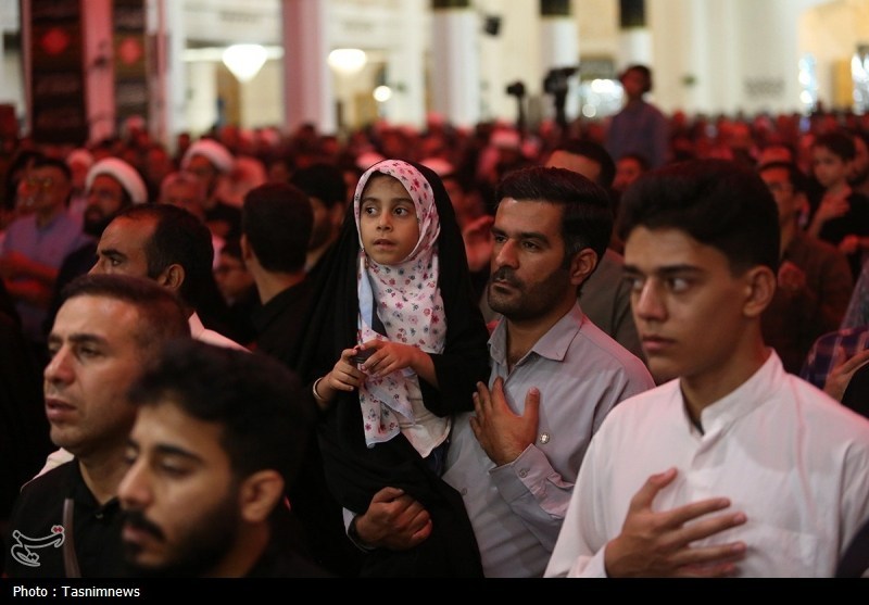 حال و هوای معنوی حرم حضرت معصومه(س) در سالروز شهادت امام عسکری(ع)+ تصویر