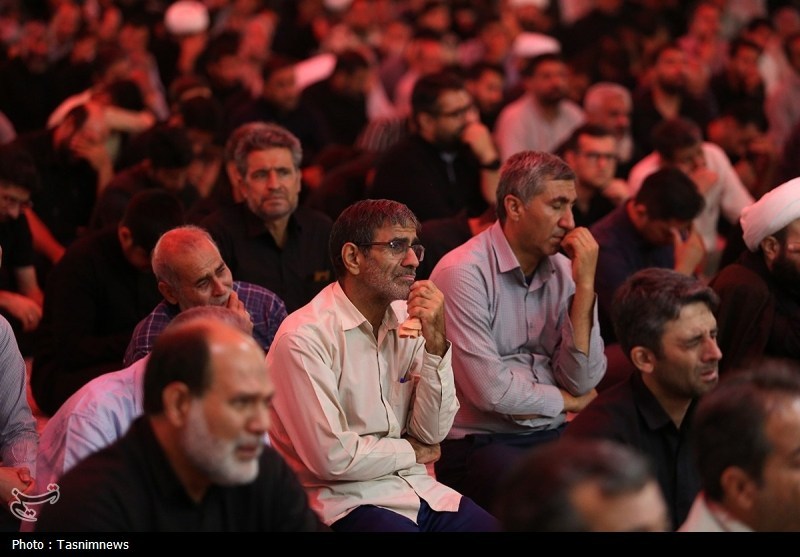 حال و هوای معنوی حرم حضرت معصومه(س) در سالروز شهادت امام عسکری(ع)+ تصویر