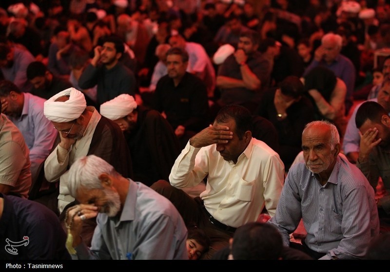 حال و هوای معنوی حرم حضرت معصومه(س) در سالروز شهادت امام عسکری(ع)+ تصویر