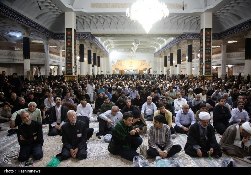 حال و هوای معنوی حرم حضرت معصومه(س) در سالروز شهادت امام عسکری(ع)+ تصویر