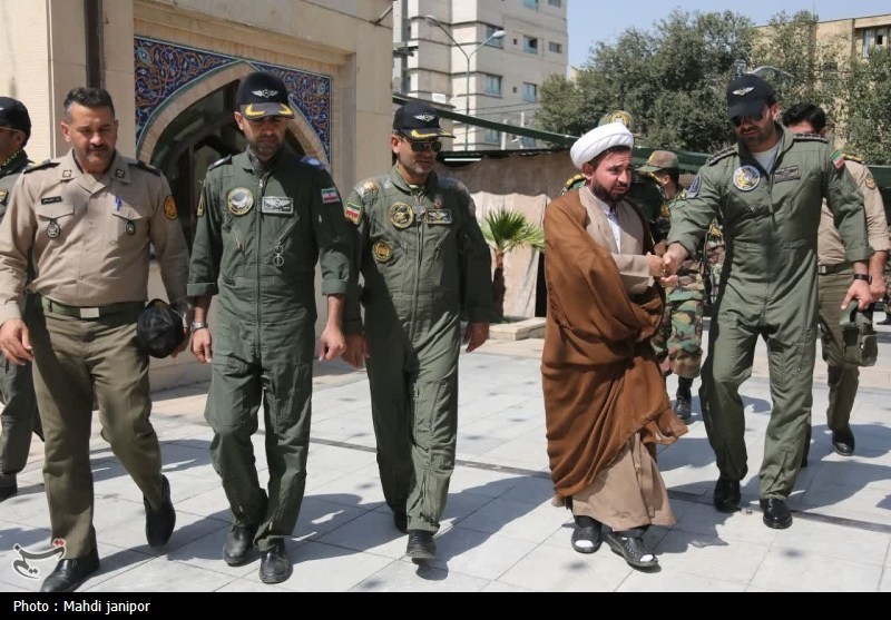 حضور فرماندهان و خلبانان هوانیروز اصفهان در حرم حضرت زینب(س)