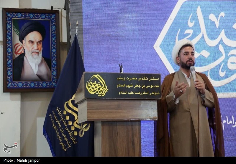 حضور فرماندهان و خلبانان هوانیروز اصفهان در حرم حضرت زینب(س)