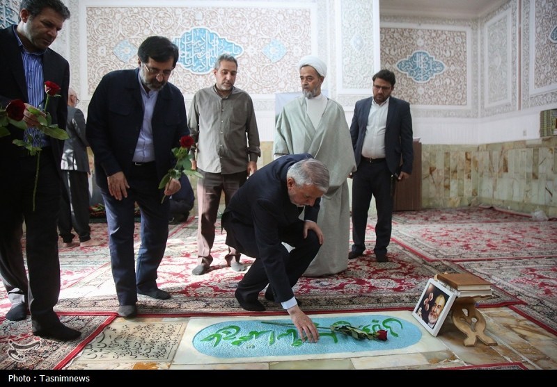 حضور وزیر میراث‌فرهنگی در حرم حضرت معصومه(س) + تصویر