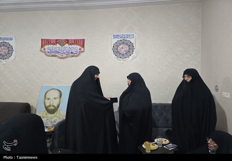 حفظ یاد شهیدان مسئولیتی بزرگ برای نسل امروز و فرداست