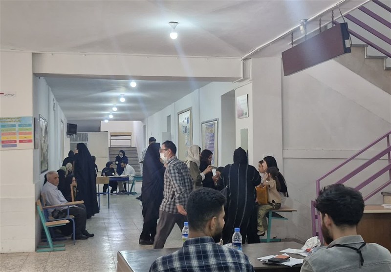 خدمات پزشکی رایگان در مدرسه معراج چهاردانگه+تصویر